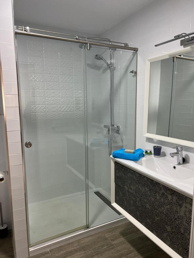 Luxury 190M2 Amplio Apartamento Moderno Con Terraza En La Azotea De 50M2 Junto A La Playa, En El Centro De Torre Del Mar, Malaga, Modern Large Apartment With 50M2 Roof Terrace By The Beach, Right In The Center Of Torre Del Mar, Malaga Εξωτερικό φωτογραφία