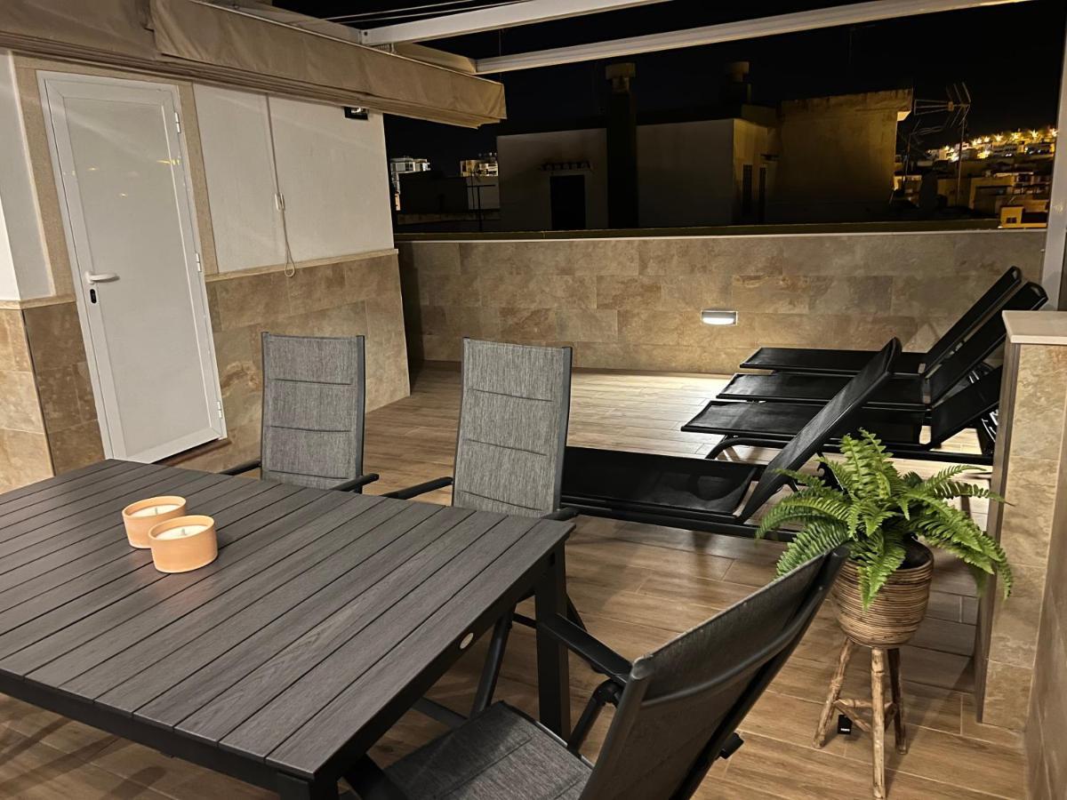 Luxury 190M2 Amplio Apartamento Moderno Con Terraza En La Azotea De 50M2 Junto A La Playa, En El Centro De Torre Del Mar, Malaga, Modern Large Apartment With 50M2 Roof Terrace By The Beach, Right In The Center Of Torre Del Mar, Malaga Εξωτερικό φωτογραφία