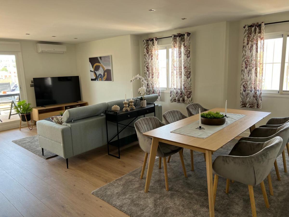 Luxury 190M2 Amplio Apartamento Moderno Con Terraza En La Azotea De 50M2 Junto A La Playa, En El Centro De Torre Del Mar, Malaga, Modern Large Apartment With 50M2 Roof Terrace By The Beach, Right In The Center Of Torre Del Mar, Malaga Εξωτερικό φωτογραφία