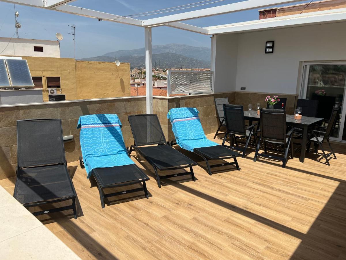 Luxury 190M2 Amplio Apartamento Moderno Con Terraza En La Azotea De 50M2 Junto A La Playa, En El Centro De Torre Del Mar, Malaga, Modern Large Apartment With 50M2 Roof Terrace By The Beach, Right In The Center Of Torre Del Mar, Malaga Εξωτερικό φωτογραφία