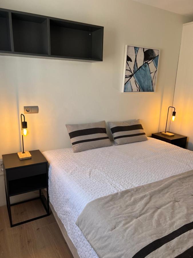 Luxury 190M2 Amplio Apartamento Moderno Con Terraza En La Azotea De 50M2 Junto A La Playa, En El Centro De Torre Del Mar, Malaga, Modern Large Apartment With 50M2 Roof Terrace By The Beach, Right In The Center Of Torre Del Mar, Malaga Εξωτερικό φωτογραφία